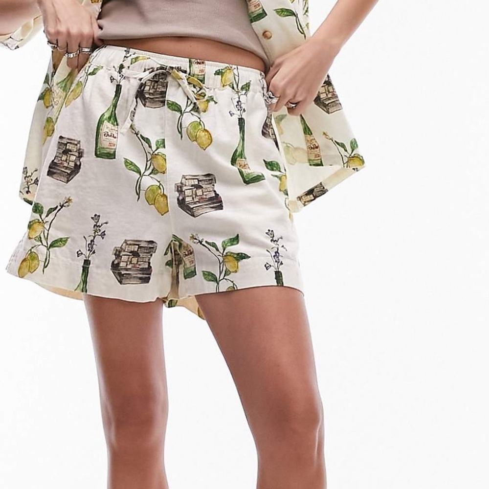 TOPSHOP WOMENS RELAXED FIT LINEN SHORTS STILL LIFE PRINT ECRU SIZE 10 NWOT